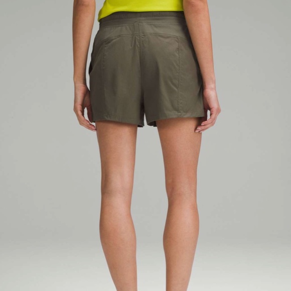 Lululemon Dance Studio High-Rise Short 3.5" Army Green - Picture 3 of 9